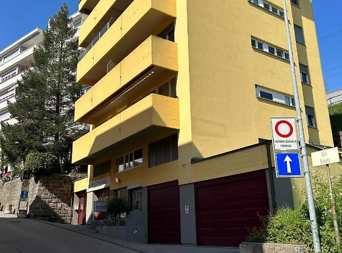 & Renovated - Near Train Station & Center Apartamento *