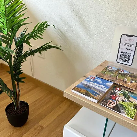 Apartment & Renovated - Near Train Station & Center *